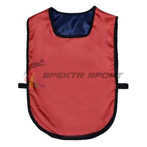 Купить Манишка футбольная двусторонняя универсальная Spektr Sport красно-синяя в Багратионовске 
